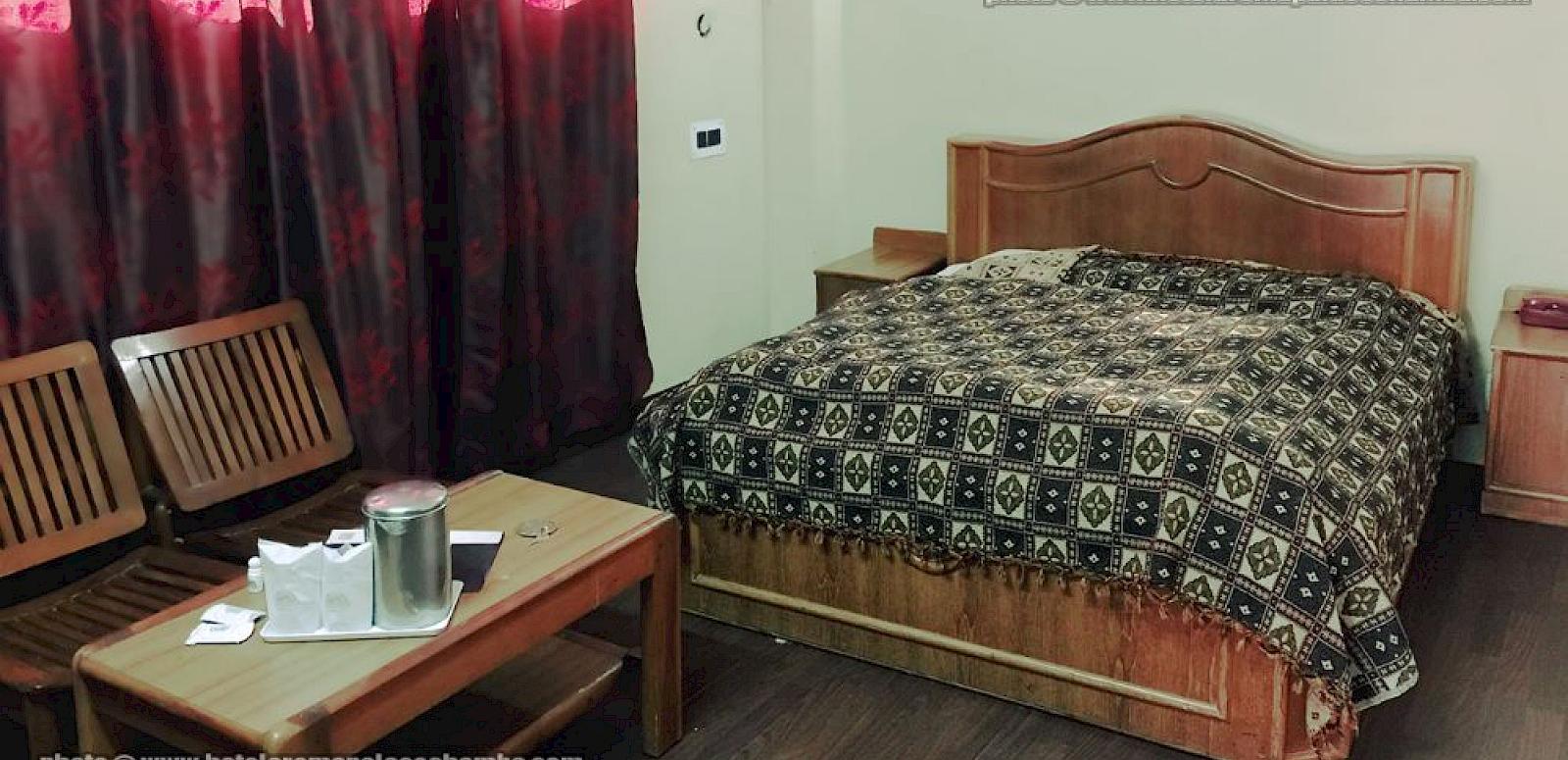 Room :: Deluxe Room